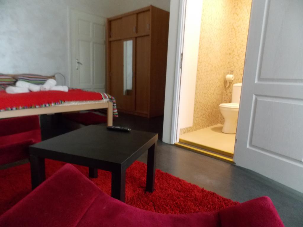 Guest House Miss Depolo Белград Номер фото